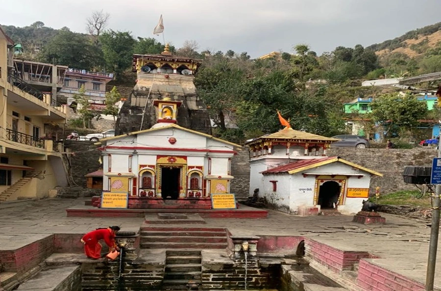 Hotels in Guptkashi