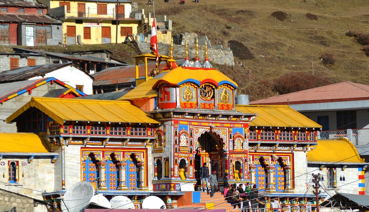 Top 6 Tourist Attraction in Badrinath Uttarakhand