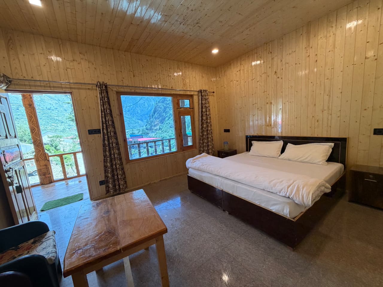 Snow Villa Harsil