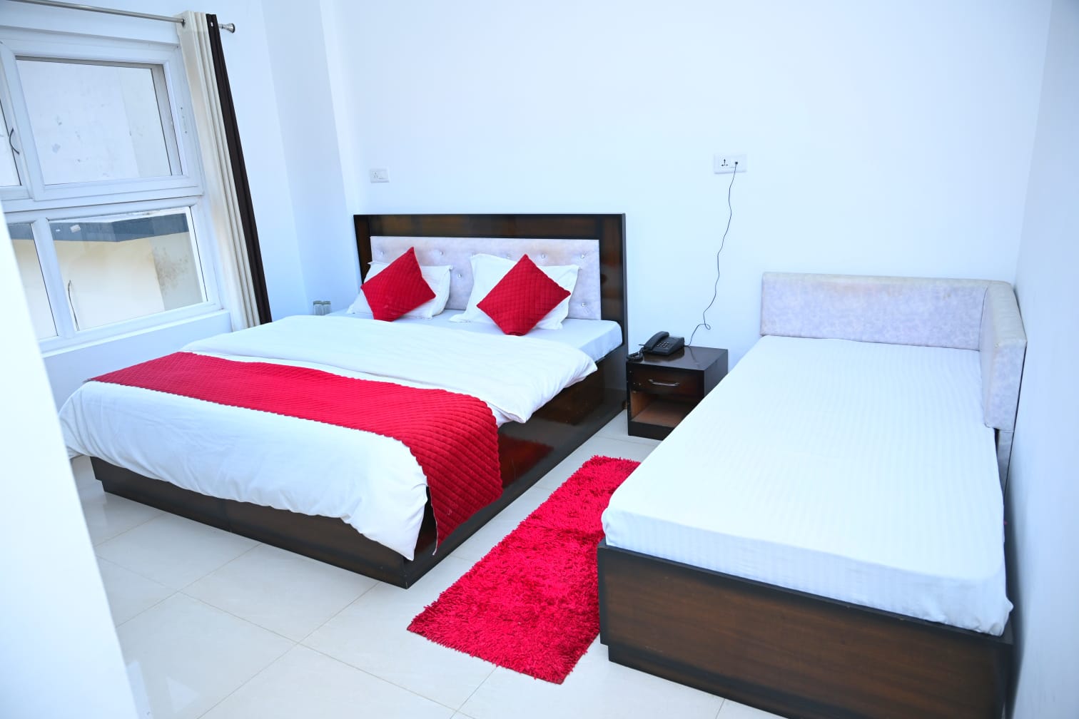 Hotel Atulya & Restaurant